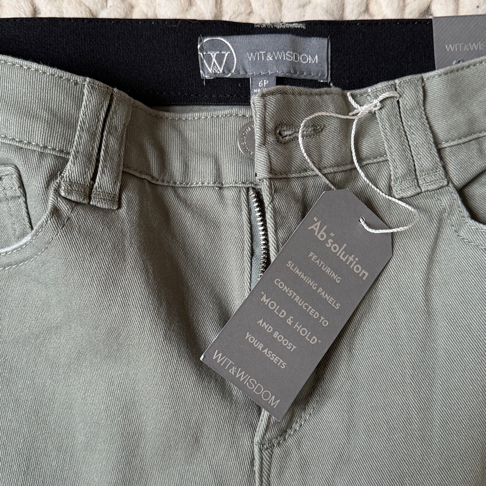 Wit & Wisdom Olive Green Ankle Crop Pants - Picture 2 of 7